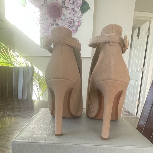 NEW Michael Kors Lawson Tan Suede Ankle Boot Size 10 - Picture 7 of 11